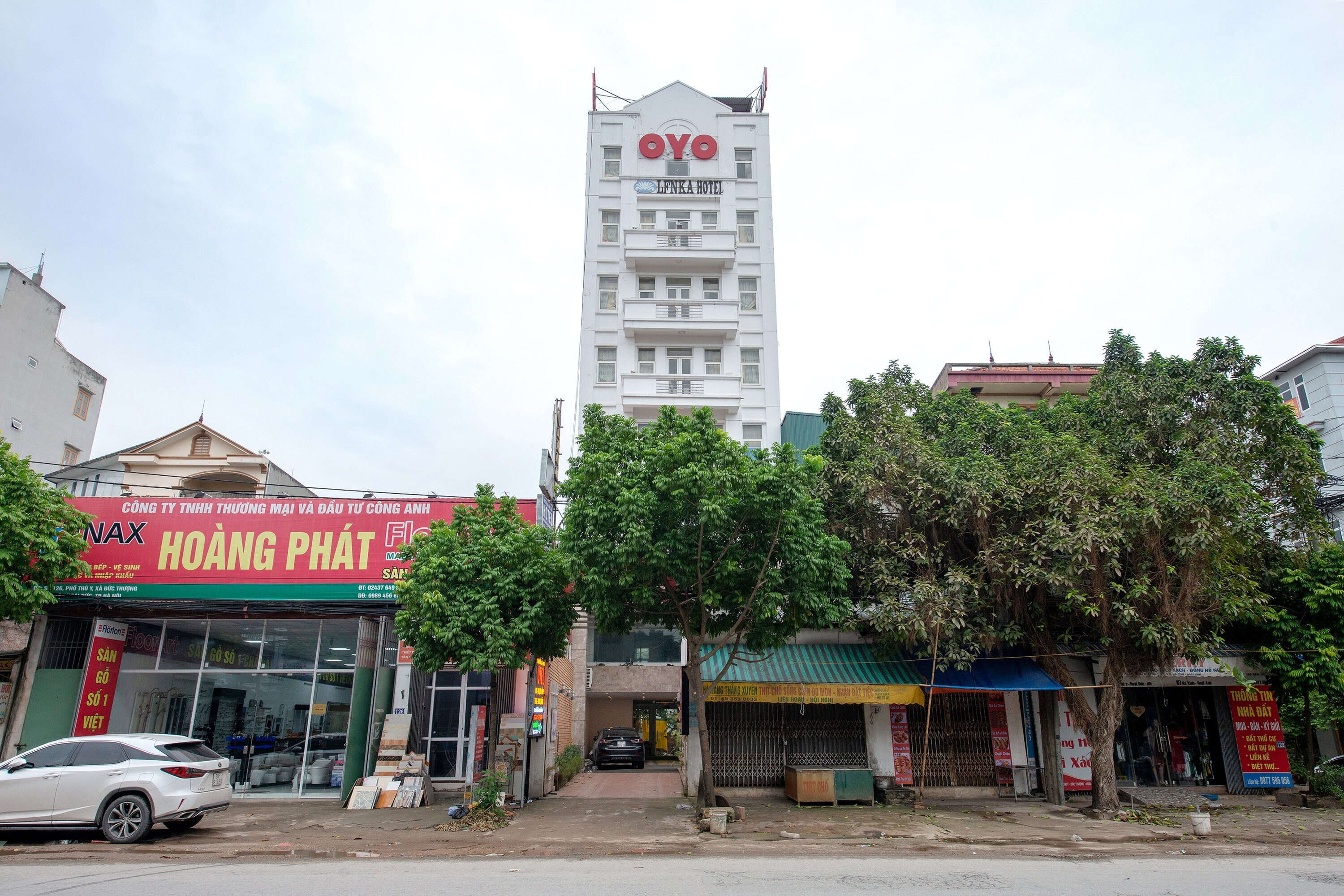 OYO 472 Lenka Hotel