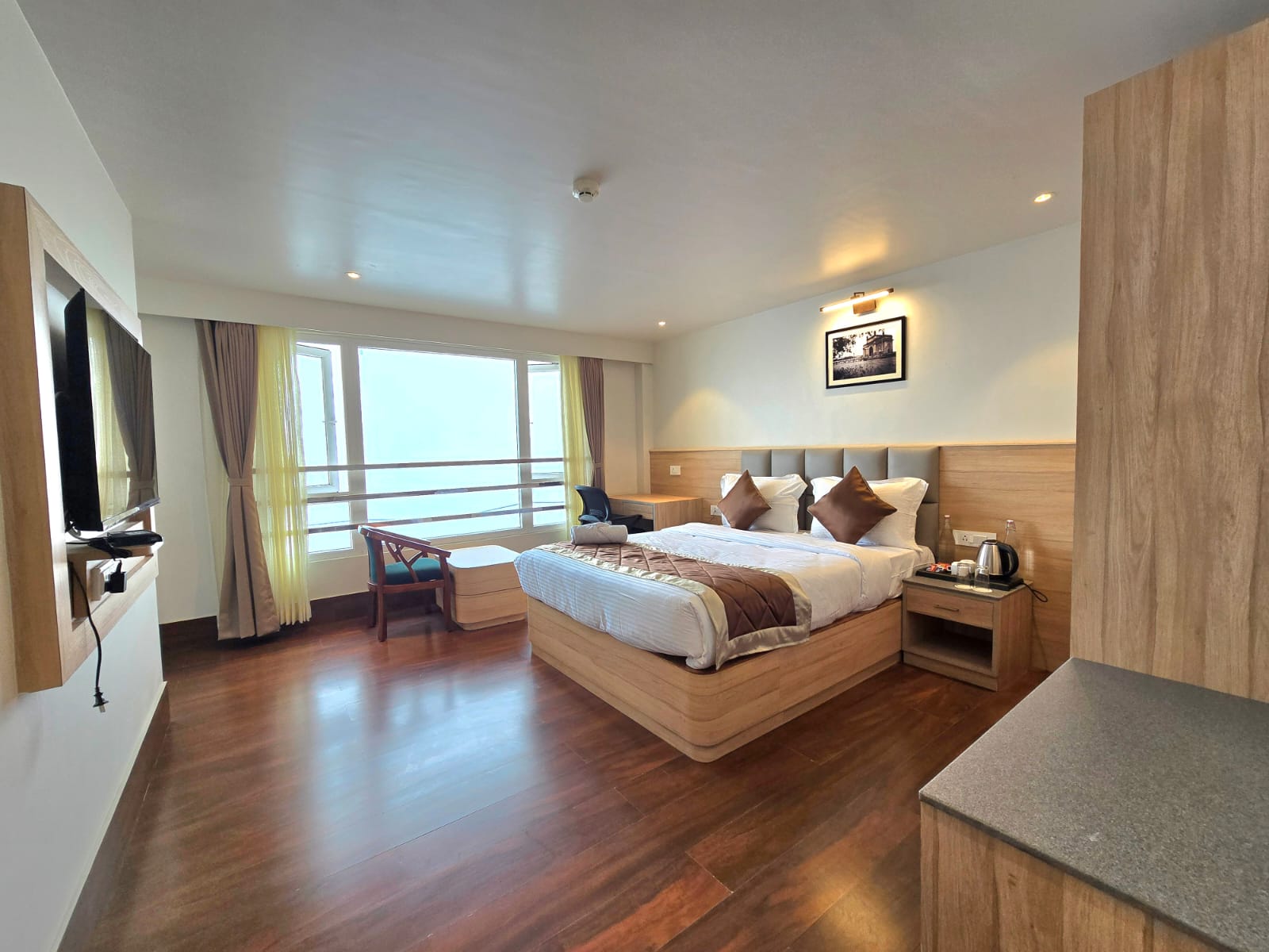 Hotel Arjay Valley