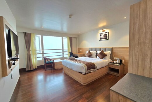 Hotel Arjay Valley