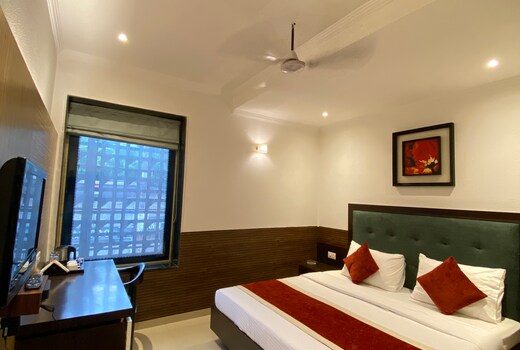 Status Business Hotel The Mall