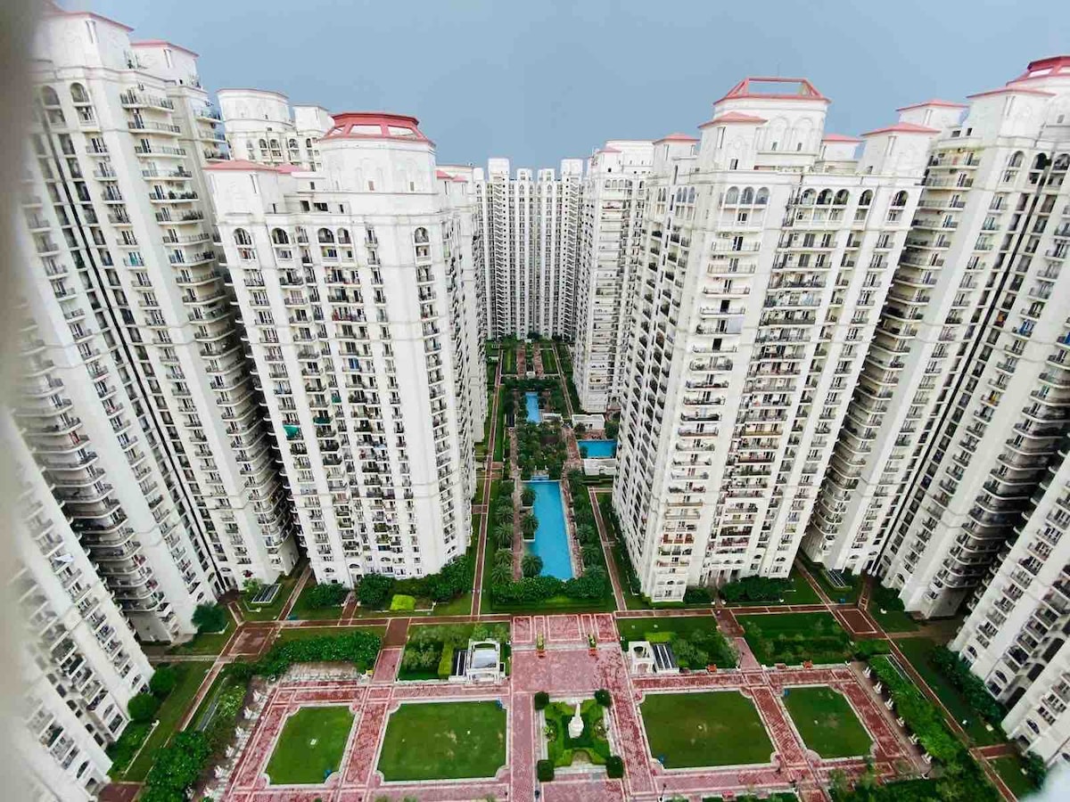 Prime Studio Apartment in West Delhi