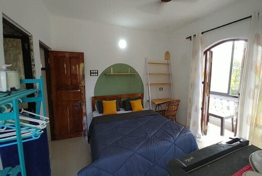 A Lorenzo's BeachBoho-Woodpecker Superior D. Room