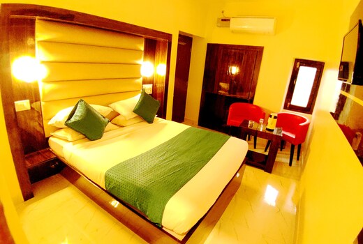 City Hotel