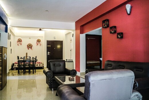 Modern & Homely Stay | 4BR APT W/Free Parking & AC