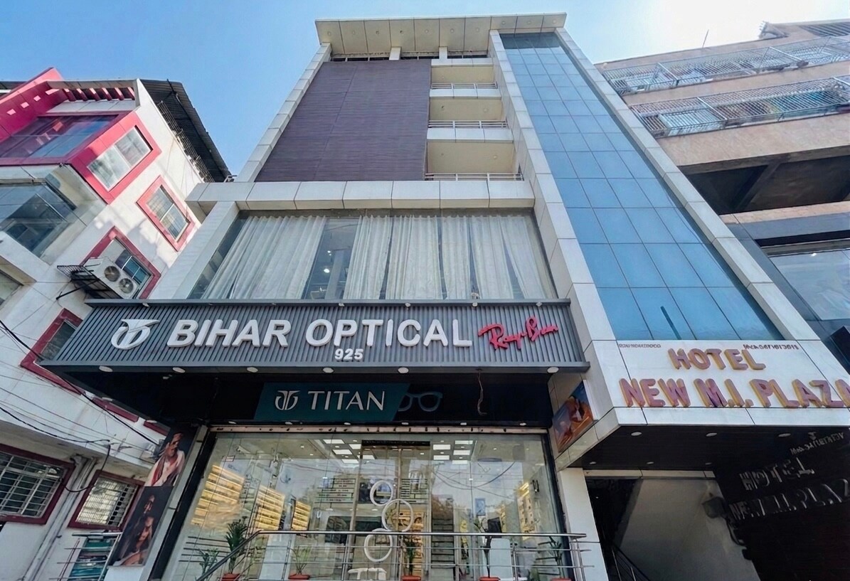 New M I Plaza