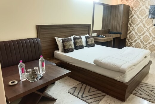 hotel atithi palace