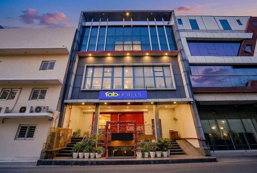 FabHotel MVR