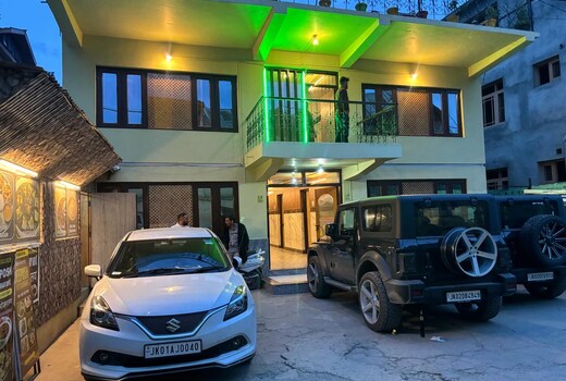 Heeposh Guesthouse