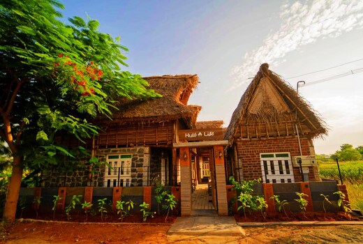 Bop Huts Life Homestay