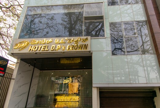 DPS Crown Hotel
