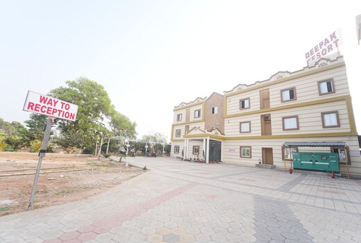 Deepak Resort