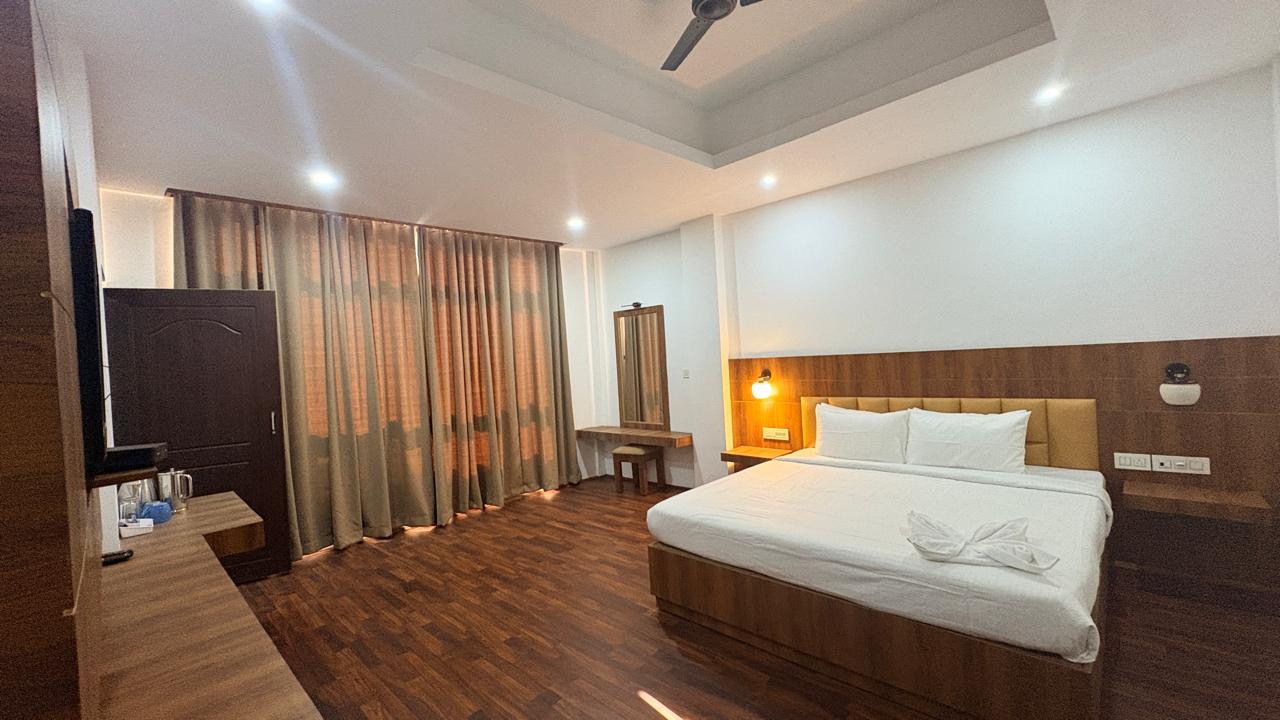 HOTEL B WINGS
