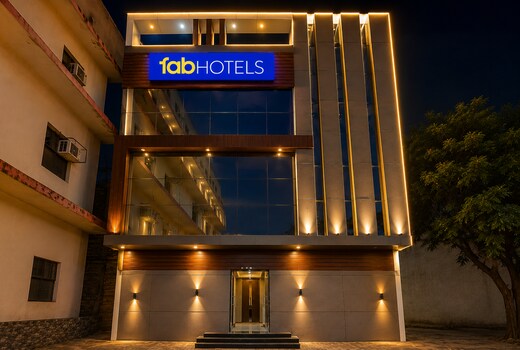 FabHotel Vrindavan Dham