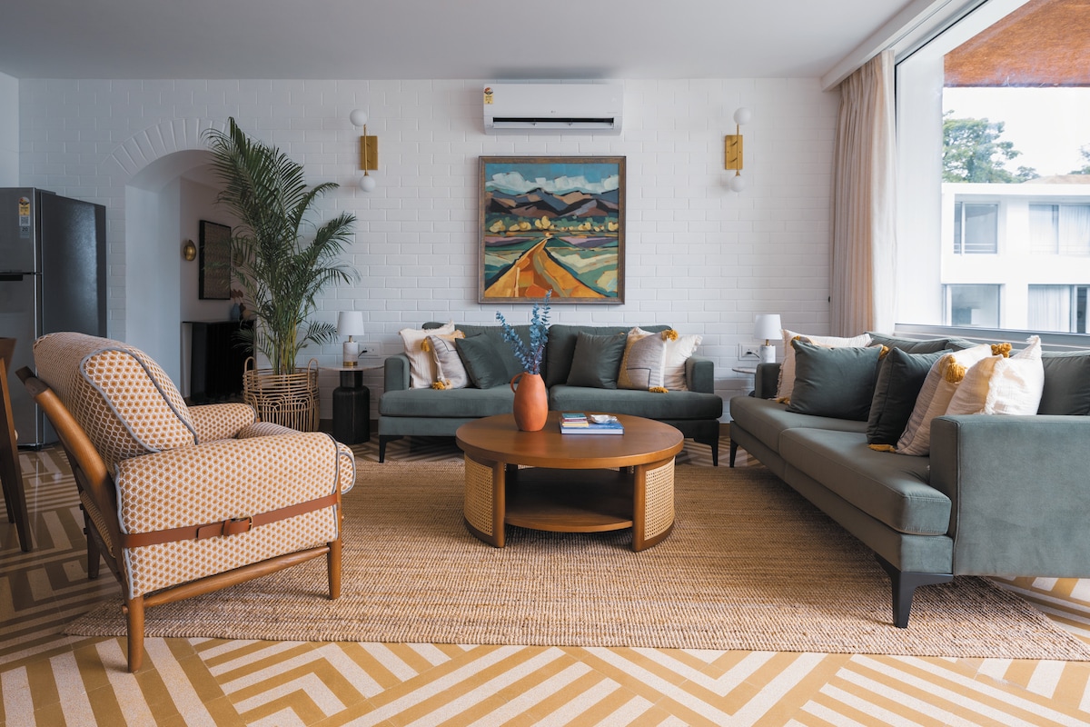 ElVolar Serene 2BHK Apartment w Common Pool (104)