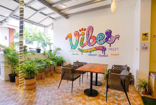 Vibes Hotel
