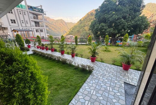 Green Garden HomeStay