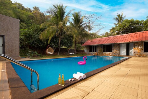 SaffronStays Meadowbrook