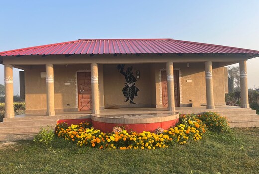 KUNJOO CHAYAA