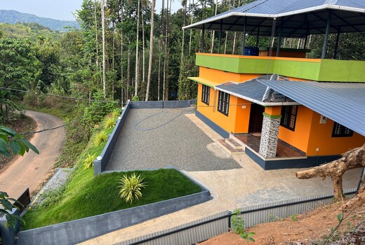 Orange Homestay