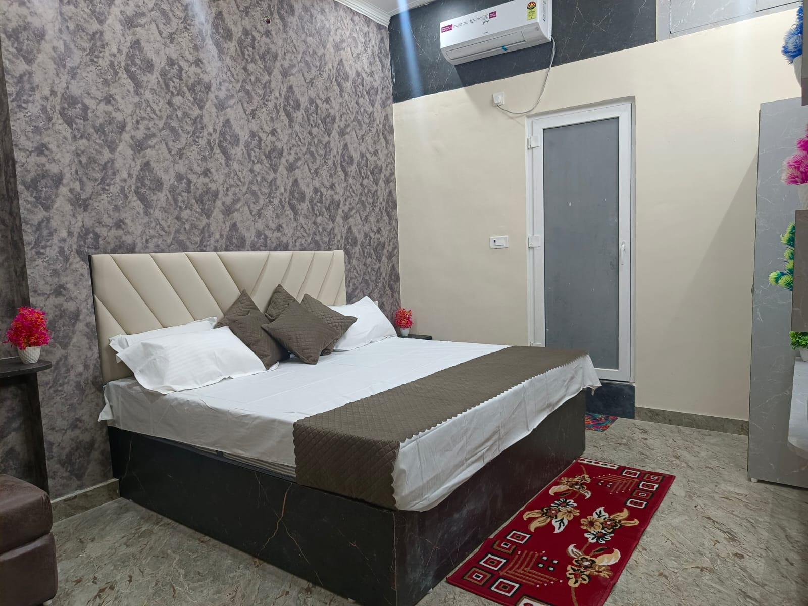 hotel aarna pearl