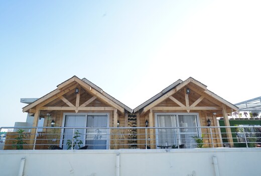 DSR Wodden Cottages
