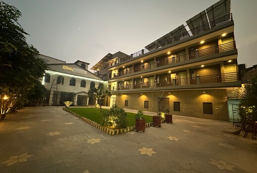Kiran Banaras