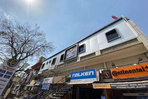 Hotel Suncity, Thaltej