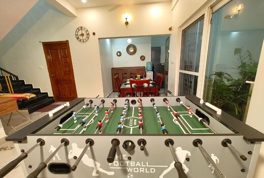 Shalom Luxurious 3 Bedroom AC Villa 65TV