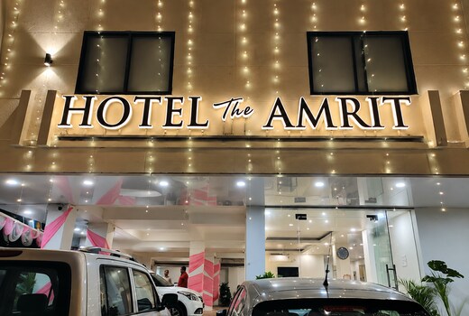 Hotel The Amrit