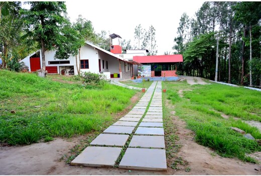 GOLDEN GATE HOMESTAY