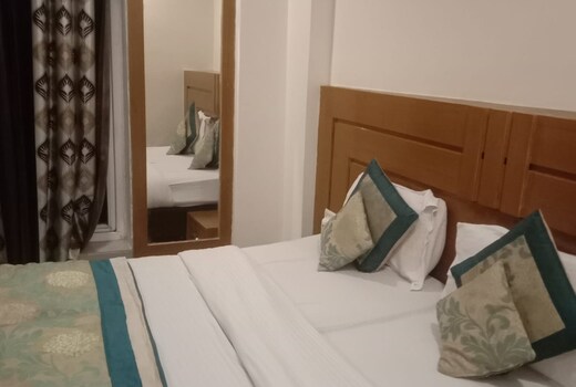 Hotel O Home Flourish By Stay In Near Iskcon Temple Noida