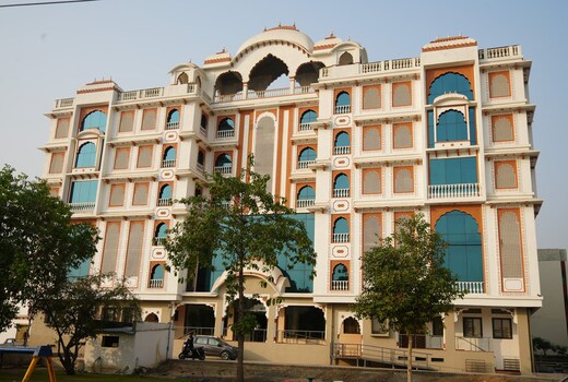 Chaitanya Bhavan Hare Krishna Mandir Ahmedabad