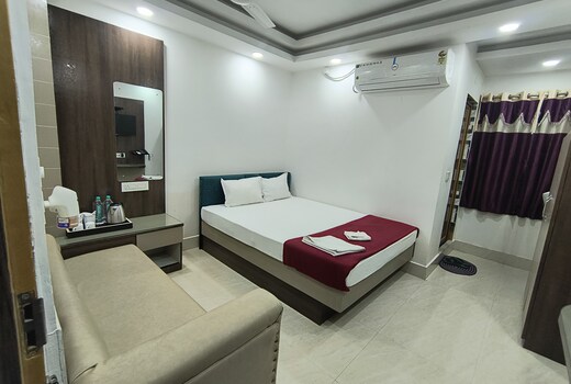 HOTEL AKASH GANGA