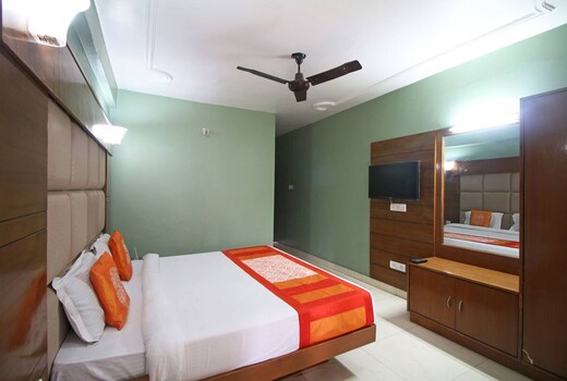 Hotel Charlene