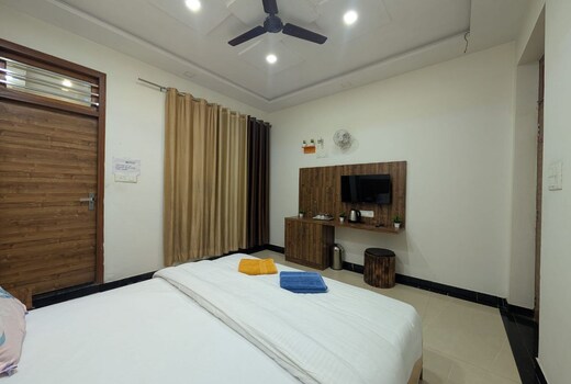 TajStreet Hostel