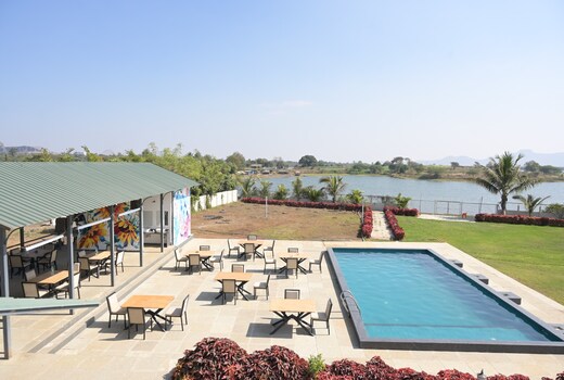 Stone Water Resort