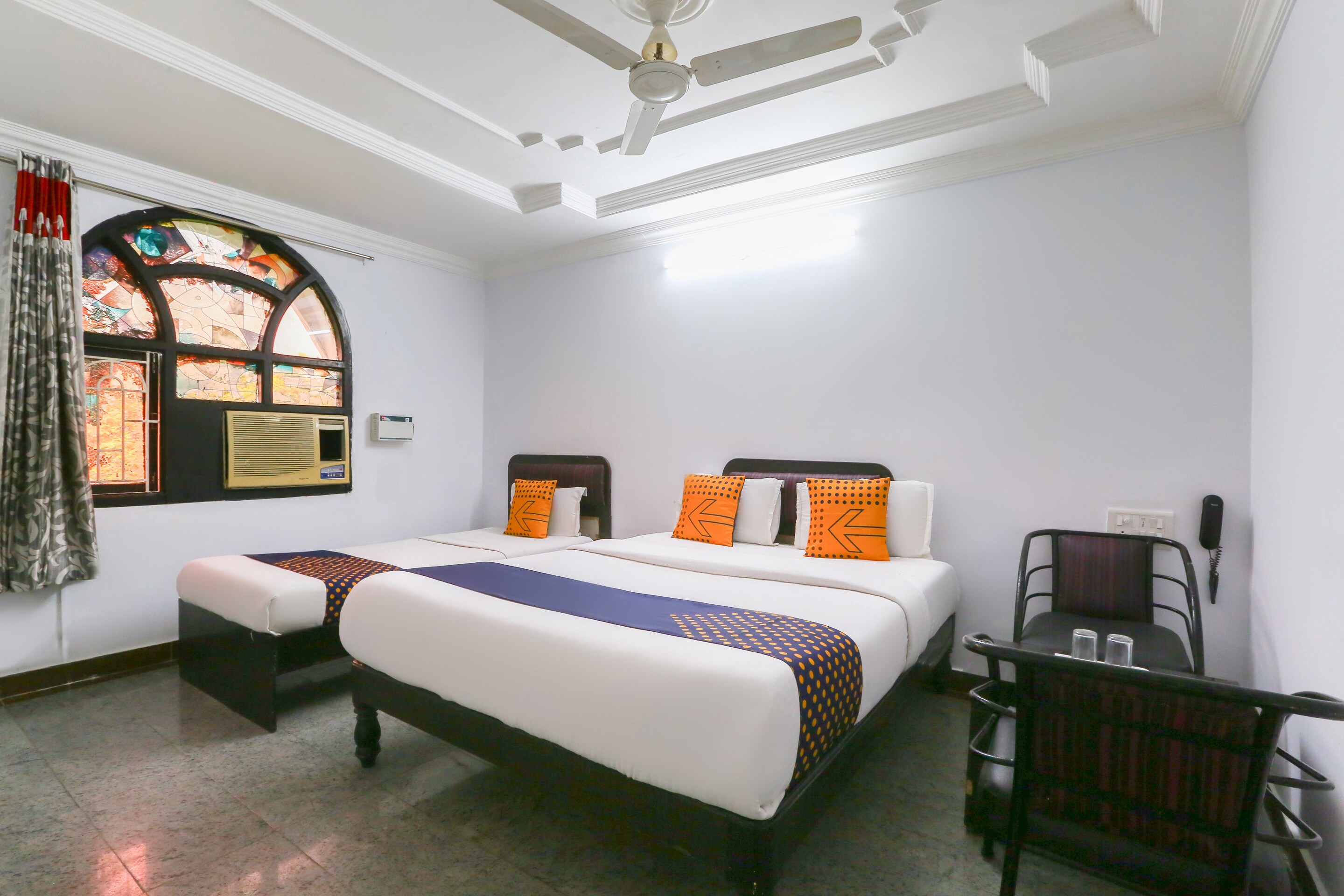 Hotel O Pink
