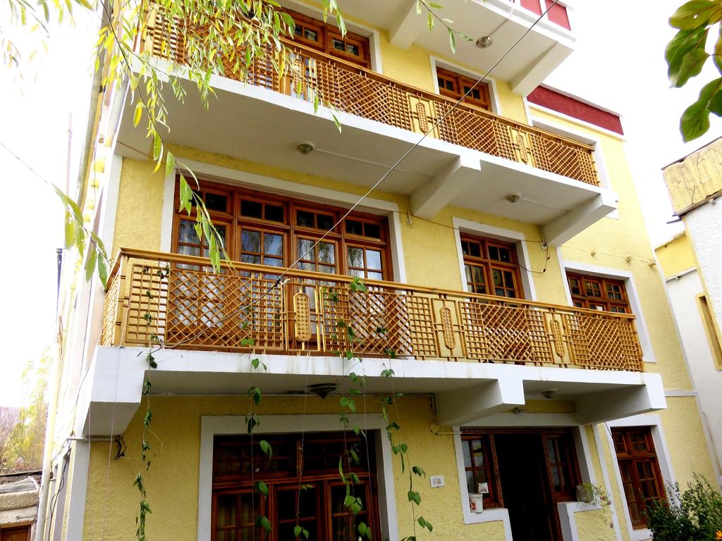 Rahela Guest House