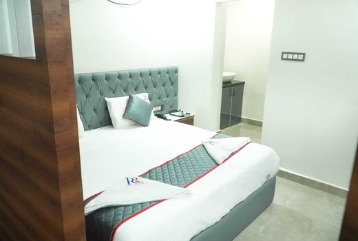 Hotel O Teja INN