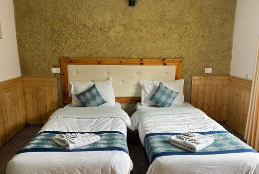 HOTEL GRANG MOONLAND