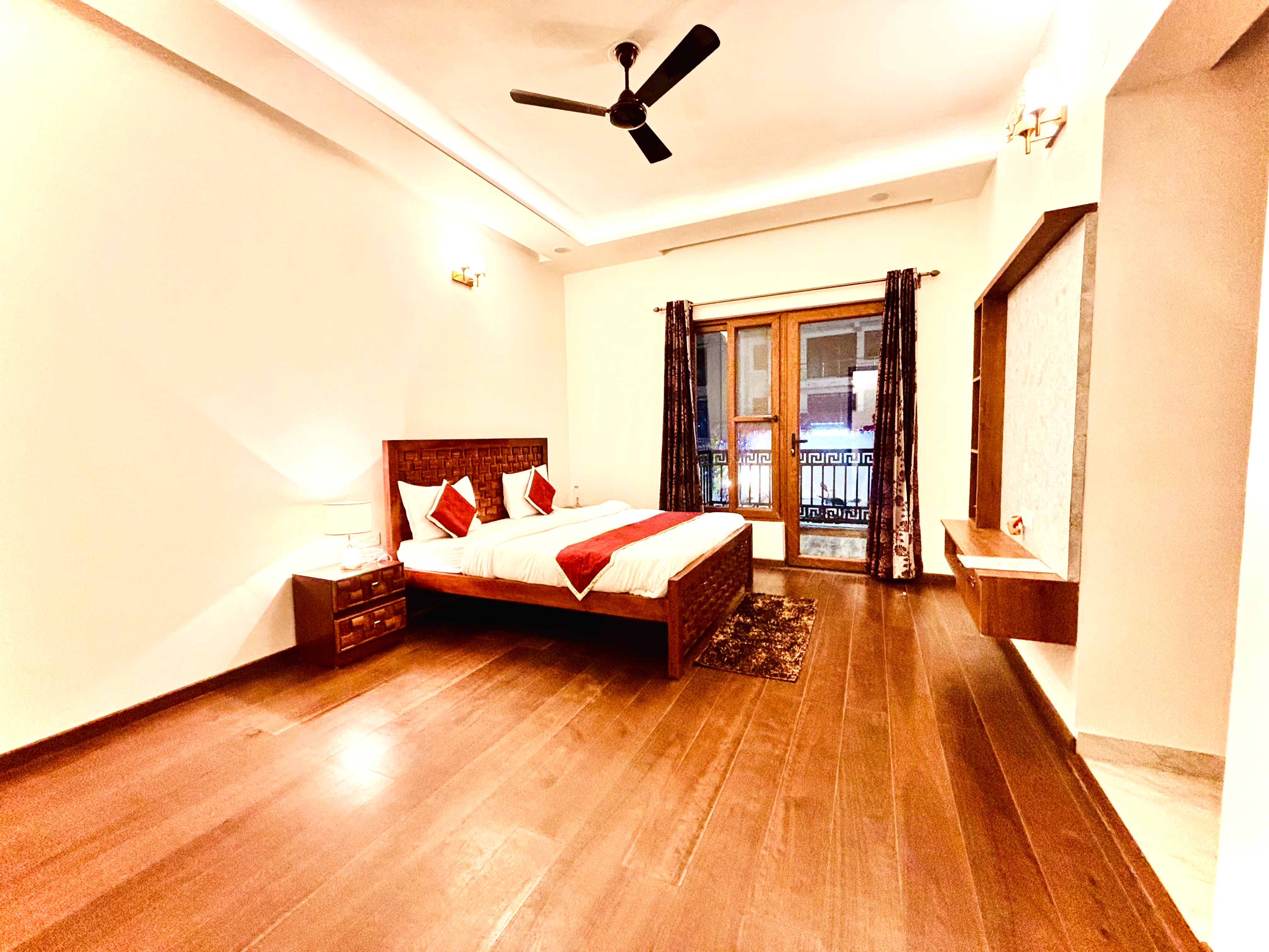 HILLS CROWN - Key Shree Bhawan