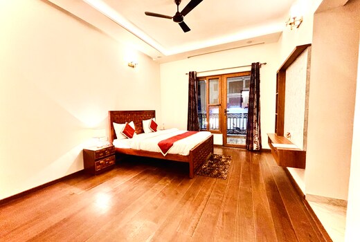 HILLS CROWN - Key Shree Bhawan