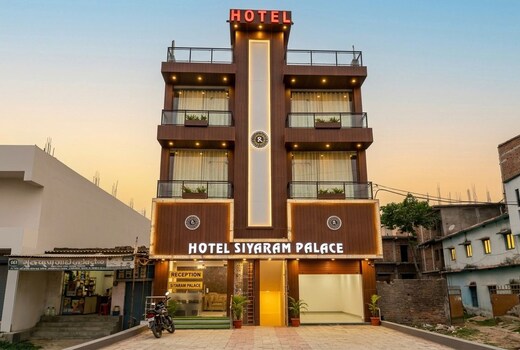 HOTEL SIYARAM PALACE