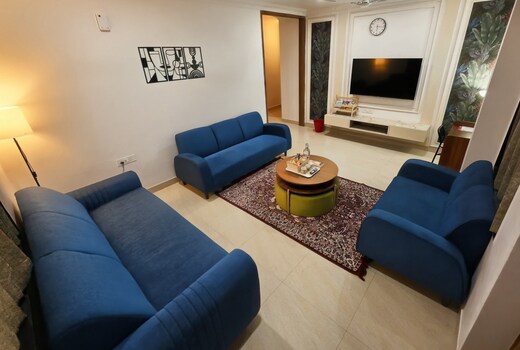 Urban Lakeview Suites Suchitra 301