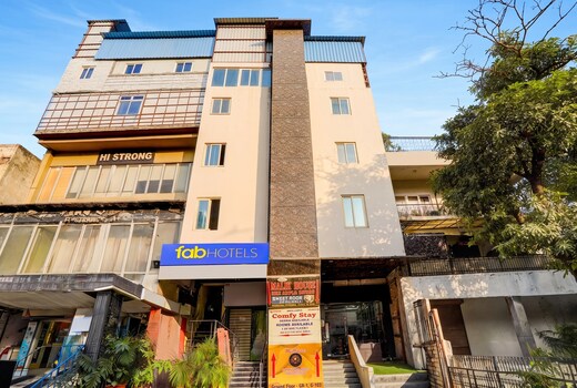 FabHotel Casa Royal - Greater Kailash