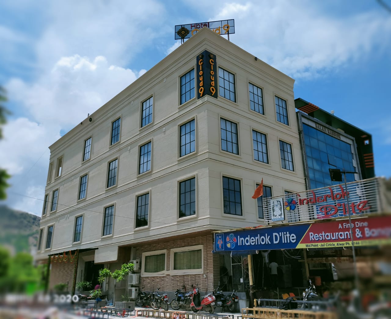 Hotel Cloud 9