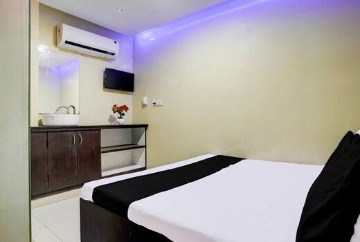 Hotel O Atlanta Business Hub Surat
