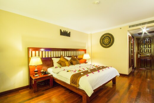 Royal Empire Hotel