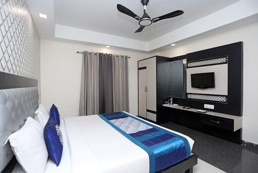 Hotel Saya