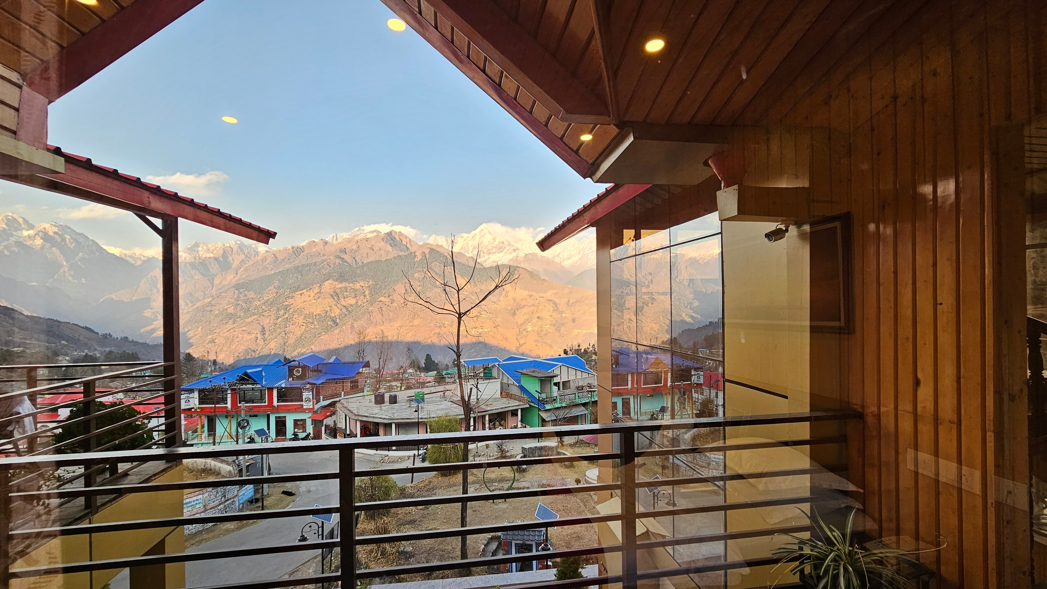 Bilju Inn Munsiyari
